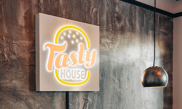 Tasty House Logo